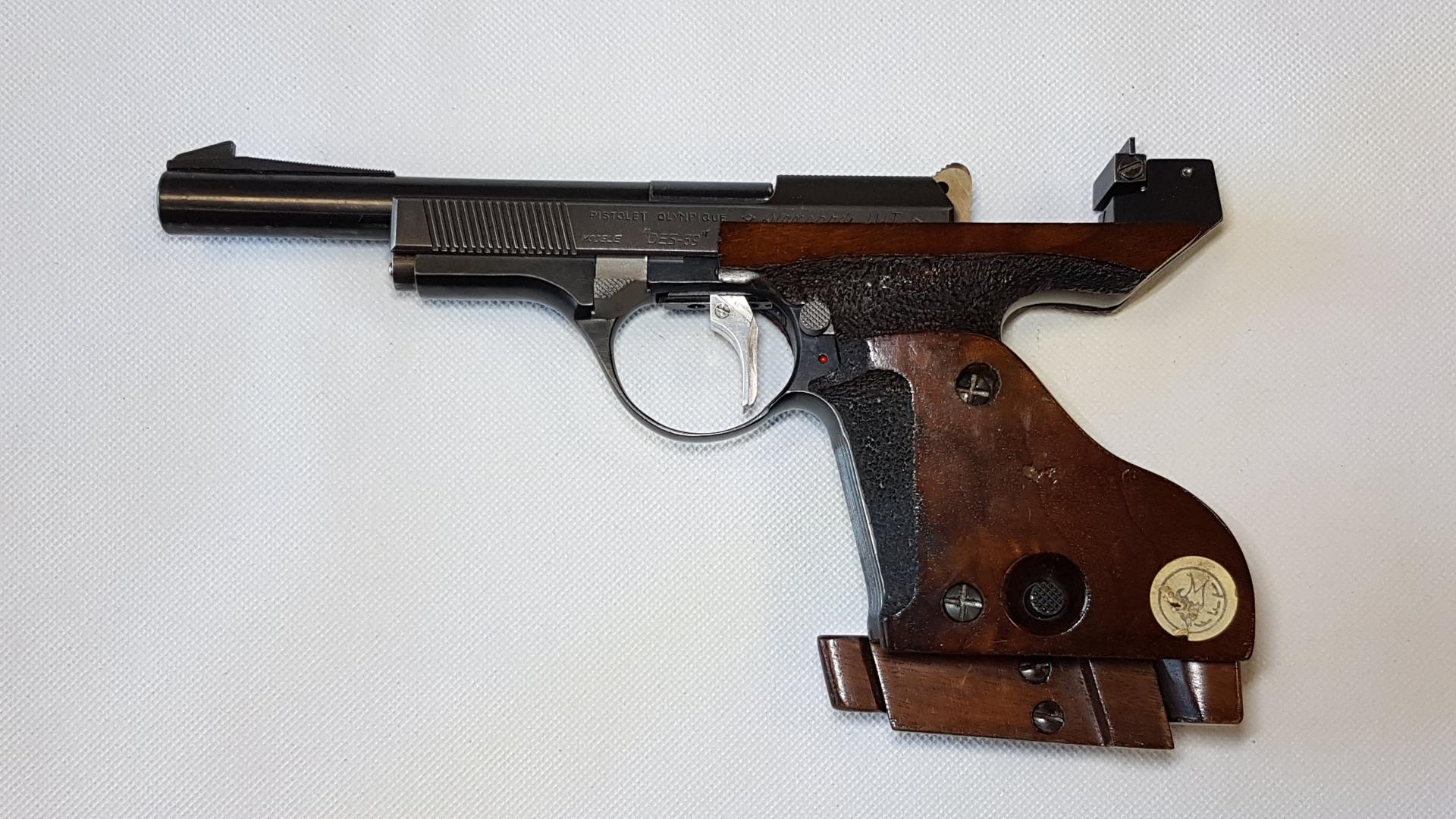 PISTOLET UNIQUE DES 69 CAL 22 LR ( DEPOT VENTE )